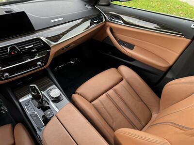 2018 BMW 530e iPerformance   - Photo 49 - Studio City, CA 91604