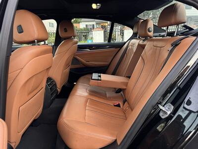 2018 BMW 530e iPerformance   - Photo 39 - Studio City, CA 91604