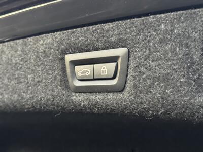 2018 BMW 530e iPerformance   - Photo 54 - Studio City, CA 91604