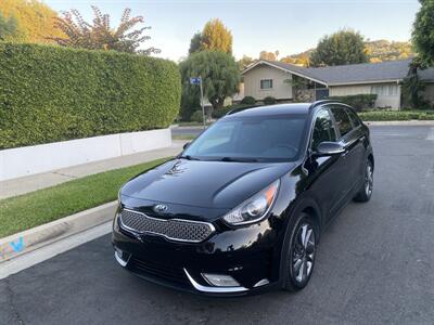 2017 Kia Niro EX   - Photo 3 - Studio City, CA 91604