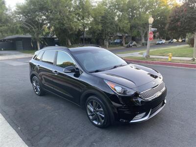 2017 Kia Niro EX   - Photo 8 - Studio City, CA 91604