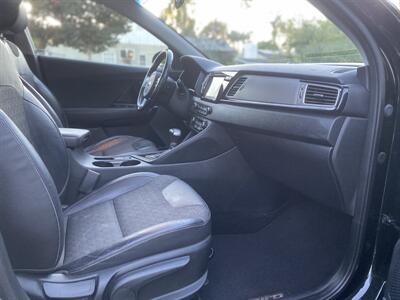 2017 Kia Niro EX   - Photo 44 - Studio City, CA 91604
