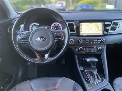 2017 Kia Niro EX   - Photo 36 - Studio City, CA 91604