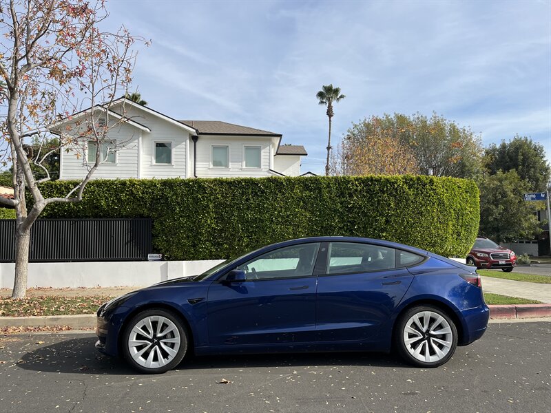 2022 Tesla Model 3 Base photo 3