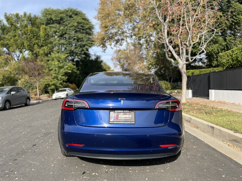 2022 Tesla Model 3 Base photo 9