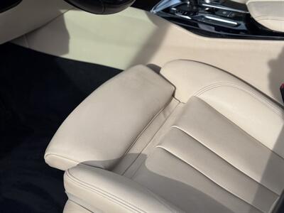 2018 BMW 530e iPerformance   - Photo 24 - Studio City, CA 91604