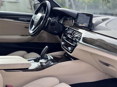 2018 BMW 530e iPerformance   - Photo 58 - Studio City, CA 91604