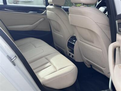 2018 BMW 530e iPerformance   - Photo 52 - Studio City, CA 91604