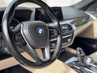 2018 BMW 530e iPerformance   - Photo 29 - Studio City, CA 91604