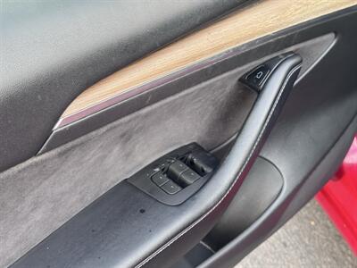 2022 Tesla Model 3 - Photo 21 - Studio City, CA 91604