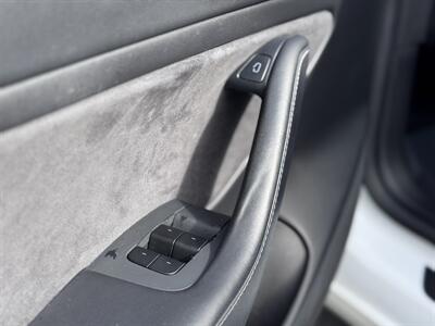 2021 Tesla Model 3 Long Range   - Photo 20 - Studio City, CA 91604