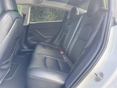 2021 Tesla Model 3 Long Range   - Photo 37 - Studio City, CA 91604