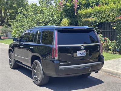 2015 Cadillac Escalade Premium - Photo 11 - Studio City, CA 91604
