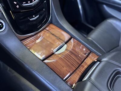 2015 Cadillac Escalade Premium   - Photo 35 - Studio City, CA 91604