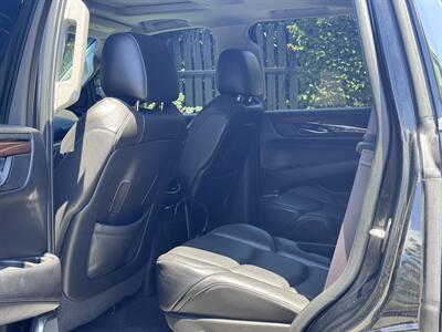 2015 Cadillac Escalade Premium - Photo 36 - Studio City, CA 91604