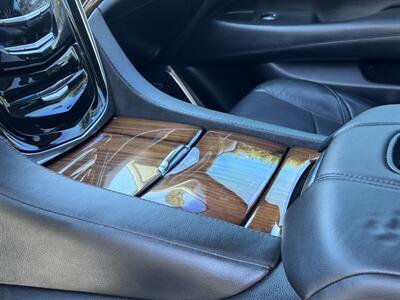 2015 Cadillac Escalade Premium - Photo 44 - Studio City, CA 91604