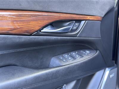 2015 Cadillac Escalade Premium   - Photo 30 - Studio City, CA 91604