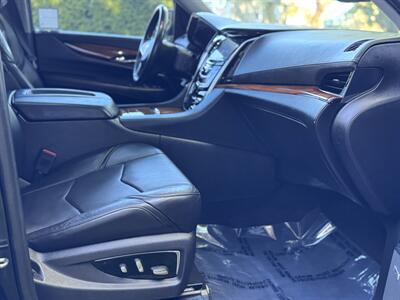 2015 Cadillac Escalade Premium   - Photo 61 - Studio City, CA 91604