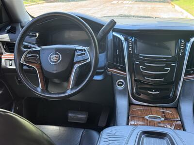 2015 Cadillac Escalade Premium - Photo 32 - Studio City, CA 91604