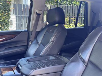 2015 Cadillac Escalade Premium - Photo 27 - Studio City, CA 91604