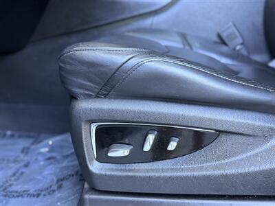 2015 Cadillac Escalade Premium   - Photo 32 - Studio City, CA 91604