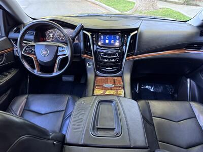 2015 Cadillac Escalade Premium   - Photo 23 - Studio City, CA 91604