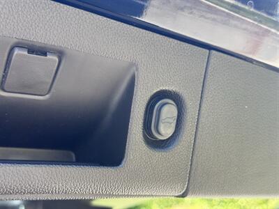 2015 Cadillac Escalade Premium - Photo 53 - Studio City, CA 91604