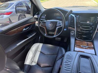2015 Cadillac Escalade Premium - Photo 33 - Studio City, CA 91604