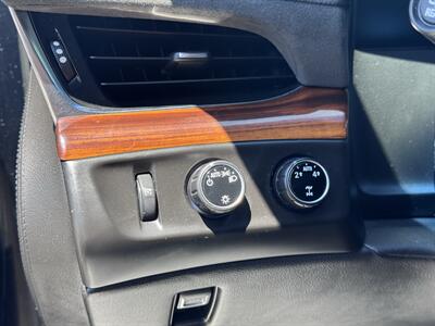 2015 Cadillac Escalade Premium - Photo 42 - Studio City, CA 91604