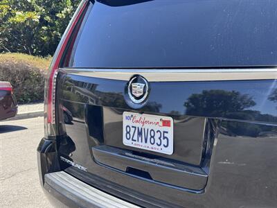 2015 Cadillac Escalade Premium - Photo 13 - Studio City, CA 91604