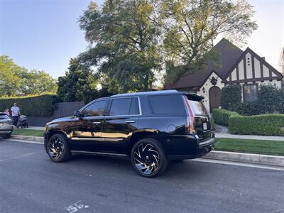 2015 Cadillac Escalade Premium   - Photo 8 - Studio City, CA 91604