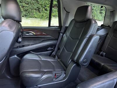 2015 Cadillac Escalade Premium   - Photo 51 - Studio City, CA 91604