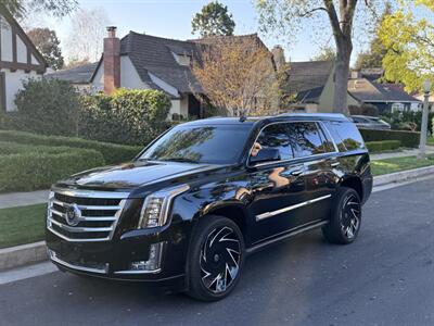 2015 Cadillac Escalade Premium   - Photo 10 - Studio City, CA 91604