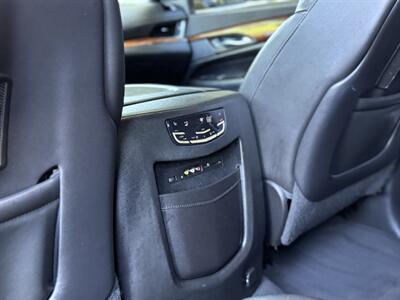 2015 Cadillac Escalade Premium   - Photo 46 - Studio City, CA 91604