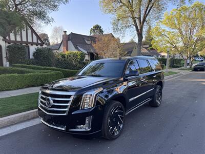 2015 Cadillac Escalade Premium   - Photo 15 - Studio City, CA 91604