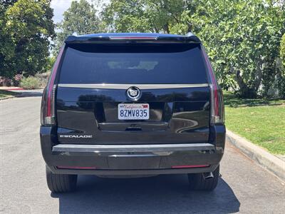 2015 Cadillac Escalade Premium - Photo 15 - Studio City, CA 91604