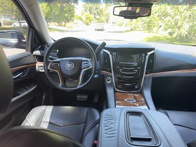 2015 Cadillac Escalade Premium - Photo 29 - Studio City, CA 91604