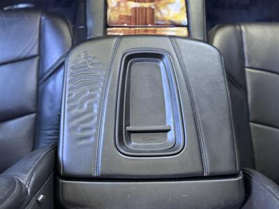 2015 Cadillac Escalade Premium   - Photo 47 - Studio City, CA 91604