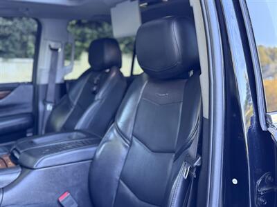 2015 Cadillac Escalade Premium   - Photo 34 - Studio City, CA 91604