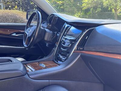 2015 Cadillac Escalade Premium - Photo 58 - Studio City, CA 91604