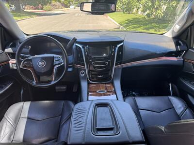 2015 Cadillac Escalade Premium - Photo 21 - Studio City, CA 91604
