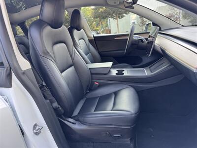 2022 Tesla Model Y Long Range   - Photo 52 - Studio City, CA 91604