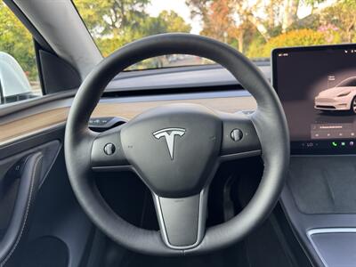 2022 Tesla Model Y Long Range   - Photo 41 - Studio City, CA 91604
