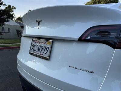 2022 Tesla Model Y Long Range   - Photo 18 - Studio City, CA 91604