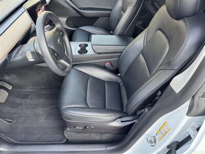 2022 Tesla Model Y Long Range   - Photo 23 - Studio City, CA 91604