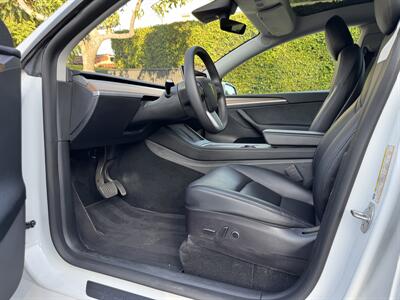 2022 Tesla Model Y Long Range   - Photo 22 - Studio City, CA 91604