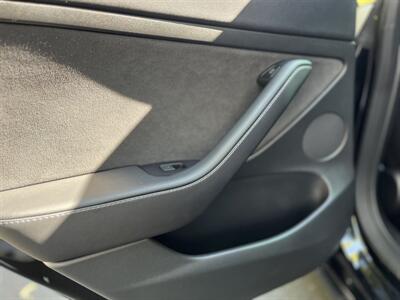 2023 Tesla Model 3   - Photo 34 - Studio City, CA 91604