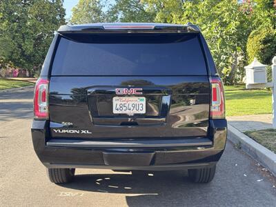 2019 GMC Yukon XL SLT - Photo 12 - Studio City, CA 91604