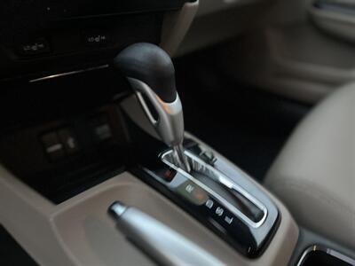 2014 Honda Civic Hybrid w/Leather   - Photo 24 - Studio City, CA 91604