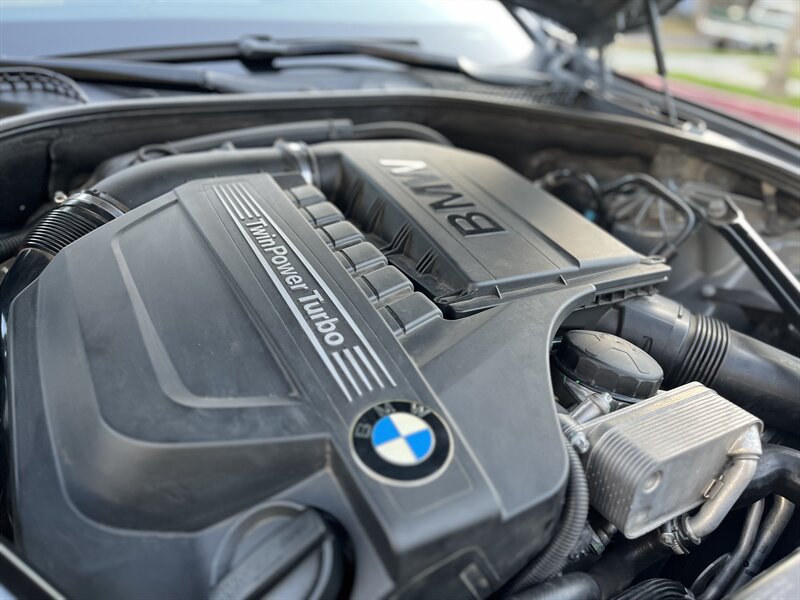 2011 BMW 5 Series 535i photo 52